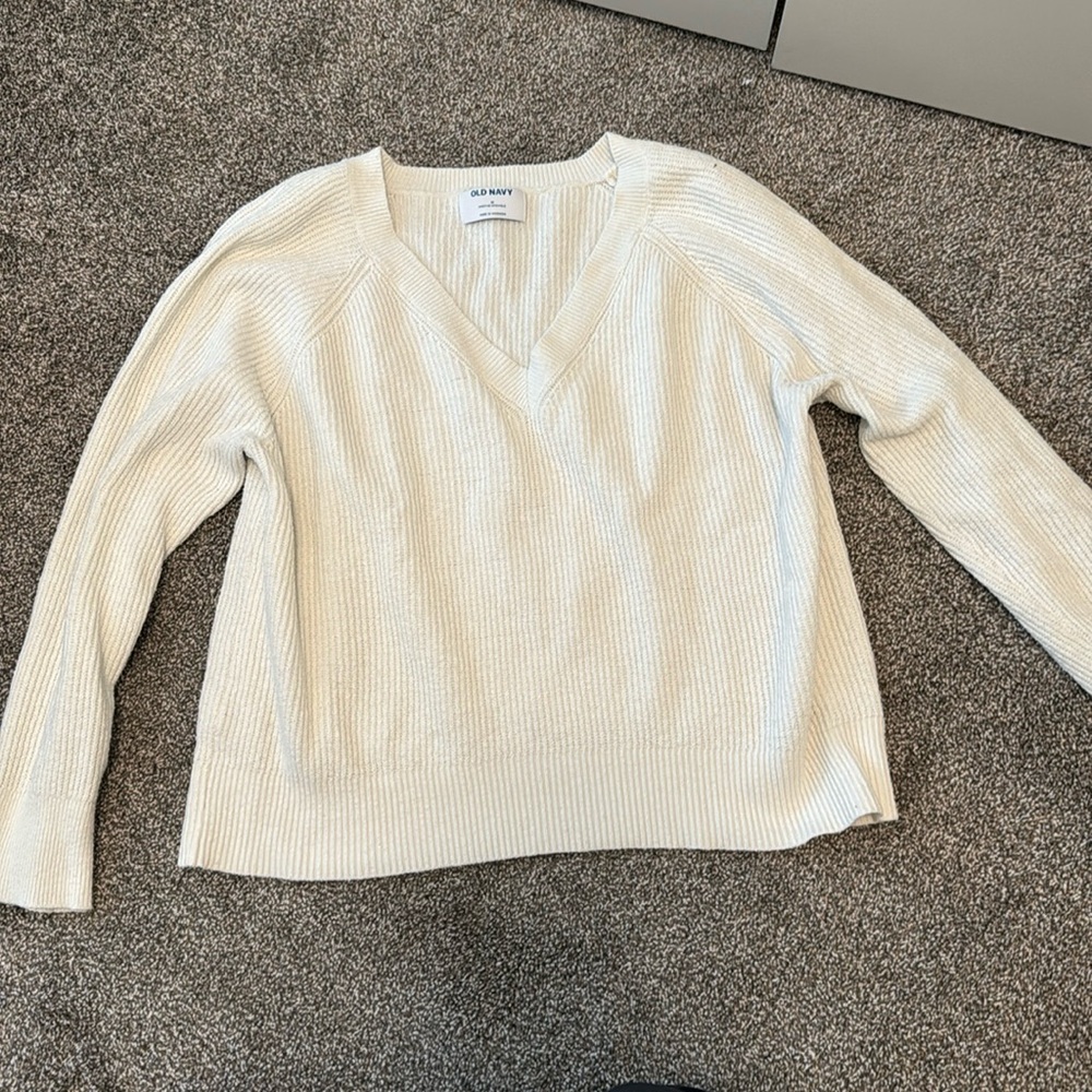 Old Navy Cream Color V Neck Knit Sweater